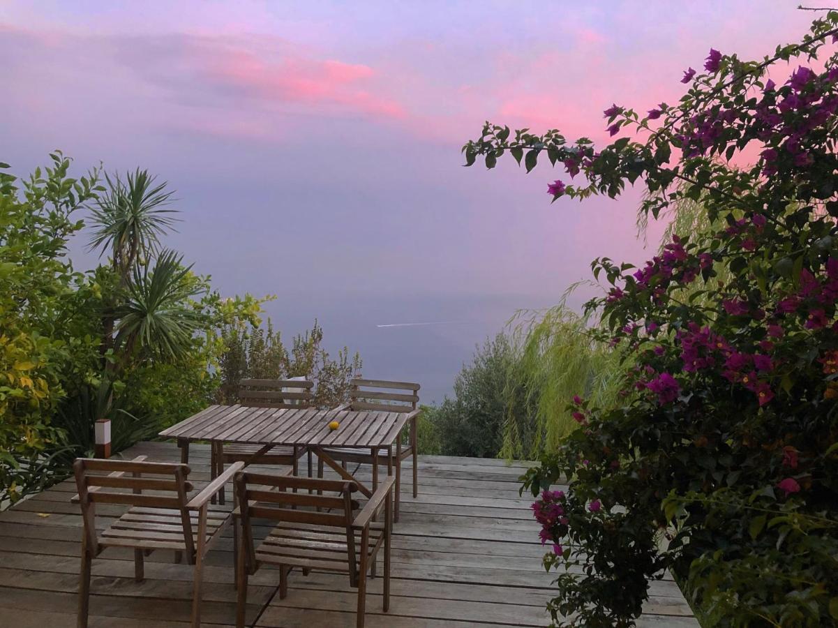 Bed and Breakfast Casa Flora Виетри Экстерьер фото
