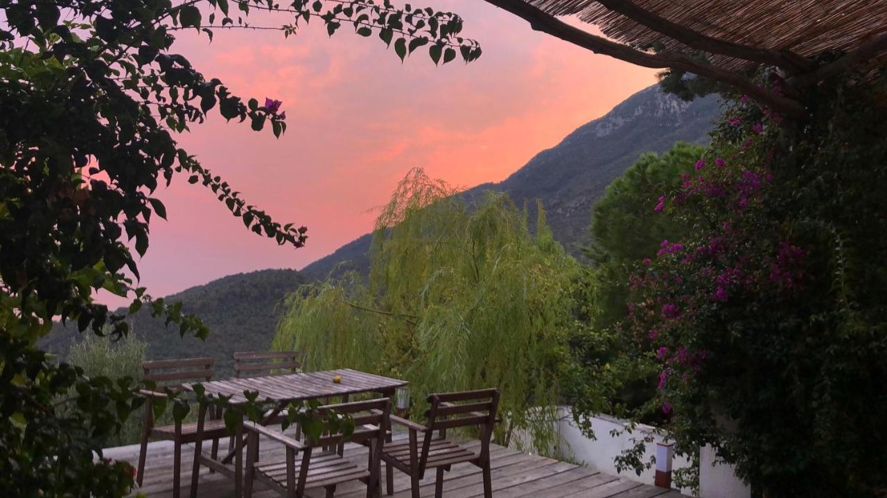 Bed and Breakfast Casa Flora Виетри Экстерьер фото